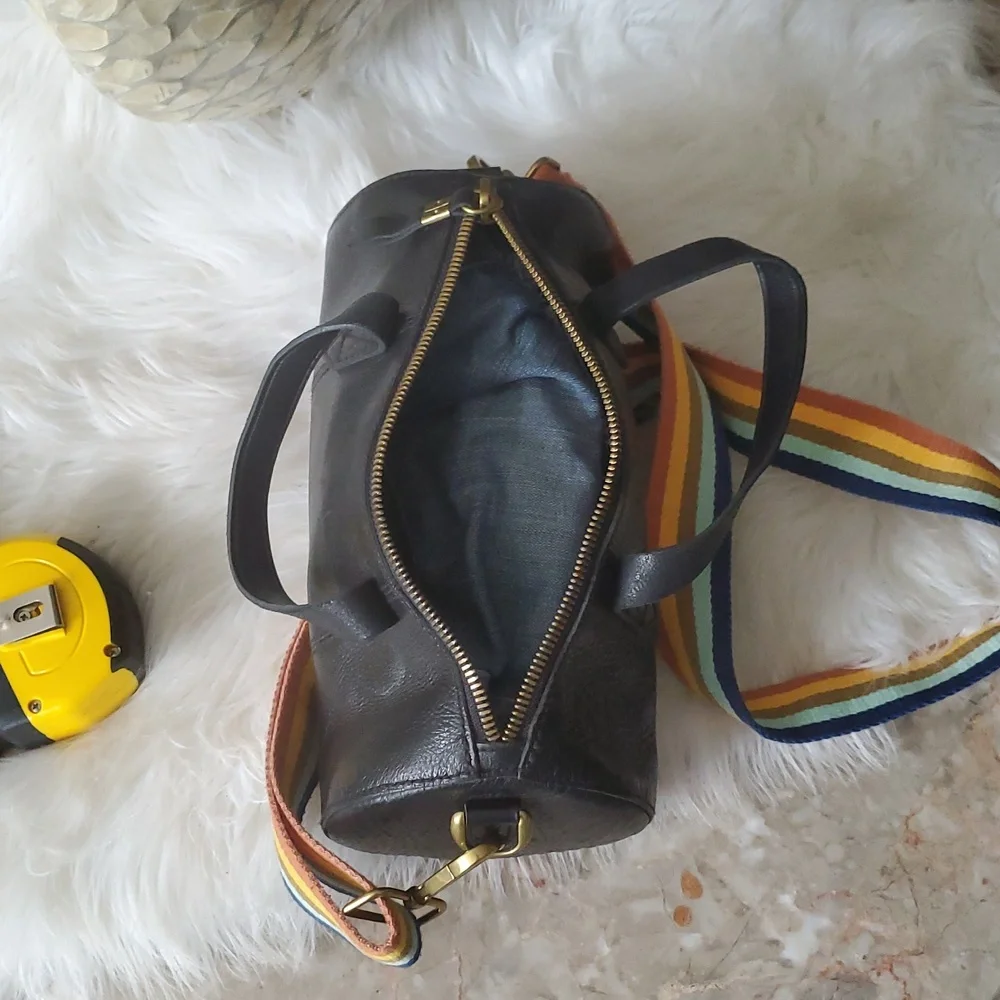 Madewell Black Crossbody Bag with Textured Leather and Detachable Rainbow Strap - Picture 10 of 12